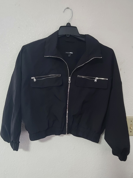 Fashion Nova Jackets & Blazers - FASHION NOVA Black Zip-Front Cropped Jacket